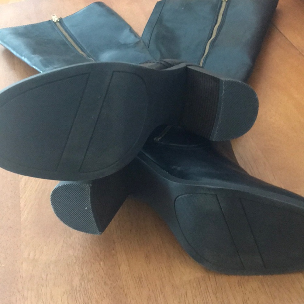Boots - Picture 2 of 3